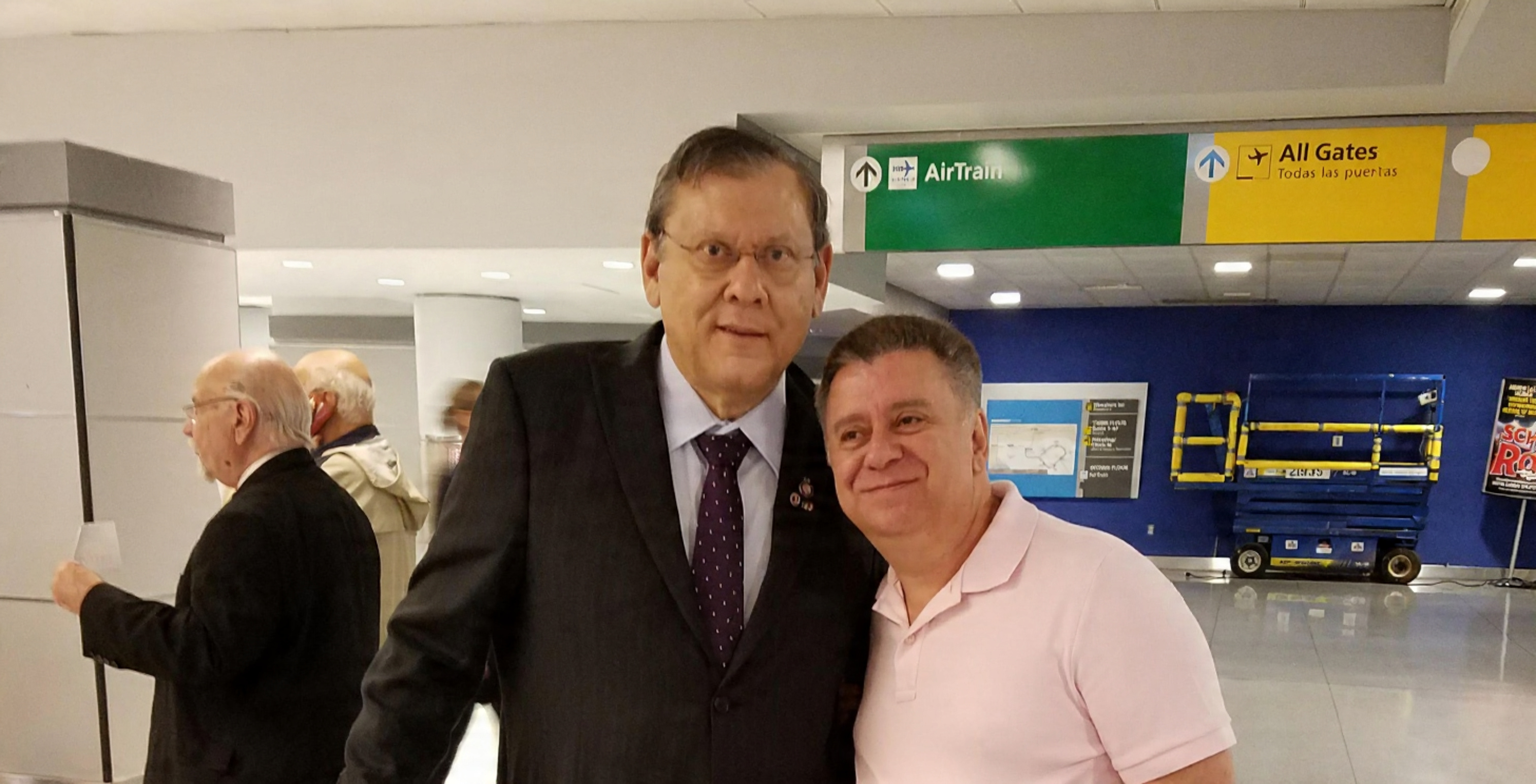 Milton Neves